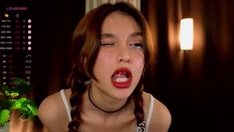 Lina online show from October 3, 2025, 8:28 pm