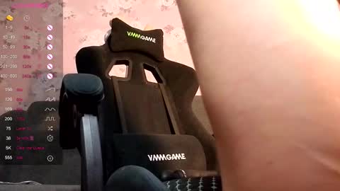 Lina Devine online show from January 10, 2026, 1:13 pm