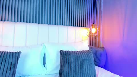 LinaGlam online show from September 30, 2025, 10:48 pm