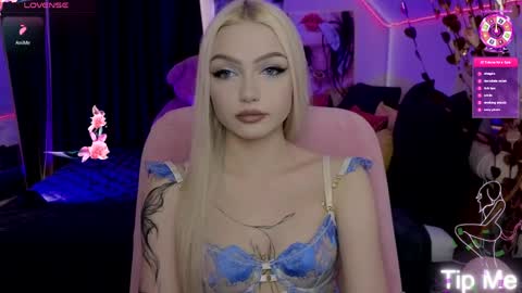I am Lina online show from April 1, 2026, 1:41 pm