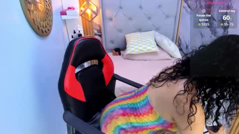 L I N A  online show from October 27, 2025, 3:32 am