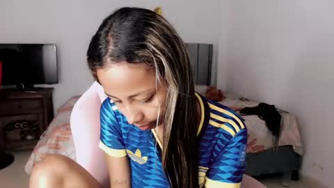 Snapshot of linda_brown_1 chatting on July 28, 2026, 12:12 pm linda brown online show from July 28, 2026, 12:12 pm