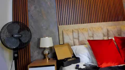 linda cabal online show from October 27, 2025, 9:08 pm