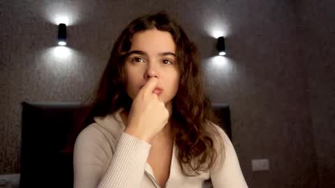 Linda online show from November 9, 2025, 1:31 pm