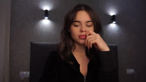 Linda online show from December 20, 2025, 1:18 pm