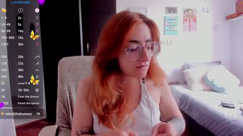 Snapshot of linda_giggle chatting on December 2, 2024, 2:30 pm Giggles online show from December 2, 2024, 2:30 pm