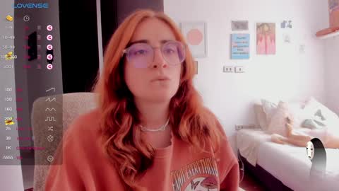 Snapshot of linda_giggle chatting on December 13, 2024, 5:10 pm Giggles online show from December 13, 2024, 5:10 pm