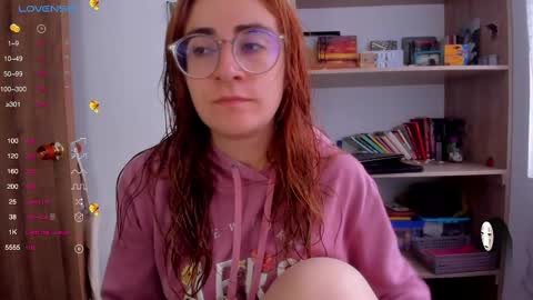 Snapshot of linda_giggle chatting on February 22, 2025, 12:08 pm Giggles online show from February 22, 2025, 12:08 pm