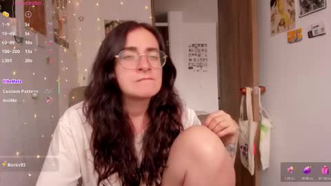 Snapshot of linda_giggle chatting on October 25, 2025, 3:07 pm Giggles online show from October 25, 2025, 3:07 pm