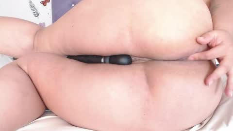 Linda  online show from March 30, 2026, 2:12 am