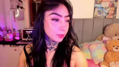 Lindaa maria  online show from March 30, 2026, 3:07 am