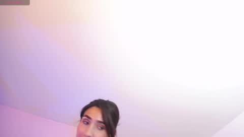 Maria Paula online show from March 3, 2025, 3:09 pm