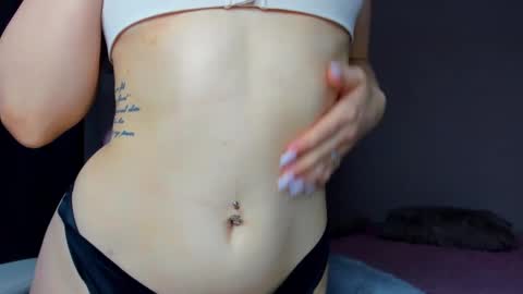 linda Mon Tue Thu Fri Sun Sa GMT 3 1000pm - 1700pm  online show from January 7, 2025, 8:31 pm