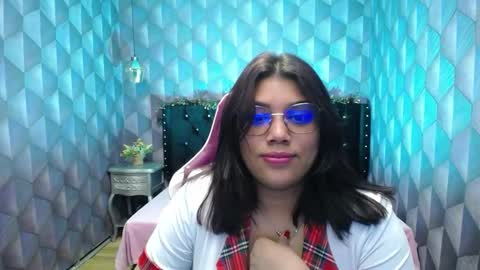 Snapshot of lindabreexlove chatting on January 7, 2025, 7:31 am online show from January 7, 2025, 7:31 am