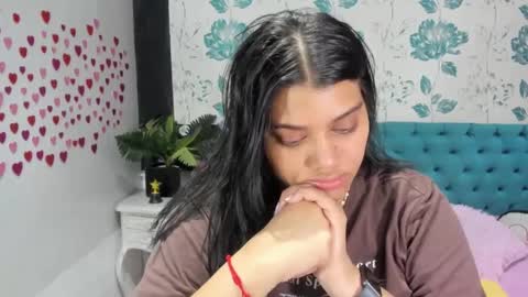 Snapshot of lindabreexlove chatting on February 25, 2025, 8:51 pm online show from February 25, 2025, 8:51 pm