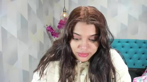 Snapshot of lindabreexlove chatting on September 14, 2025, 4:11 am online show from September 14, 2025, 4:11 am