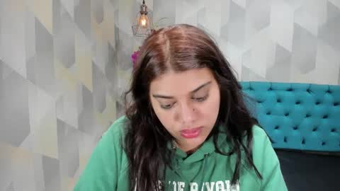 Snapshot of lindabreexlove chatting on September 16, 2025, 3:18 am online show from September 16, 2025, 3:18 am