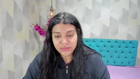 Snapshot of lindabreexlove chatting on October 14, 2025, 1:12 pm online show from October 14, 2025, 1:12 pm