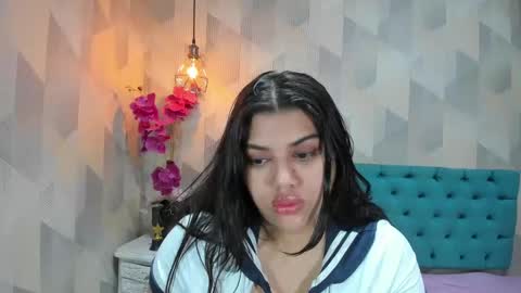 Snapshot of lindabreexlove chatting on November 15, 2025, 10:56 am online show from November 15, 2025, 10:56 am