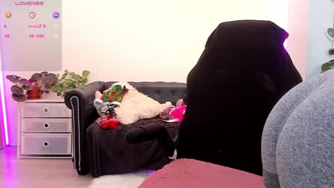 Snapshot of lindawhite_ chatting on January 18, 2025, 4:21 pm Linda -- online show from January 18, 2025, 4:21 pm