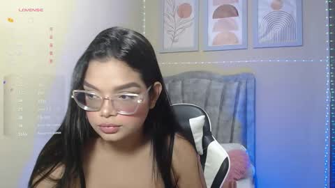 Snapshot of lindsay_sweet24 chatting on October 12, 2025, 5:06 am ana online show from October 12, 2025, 5:06 am