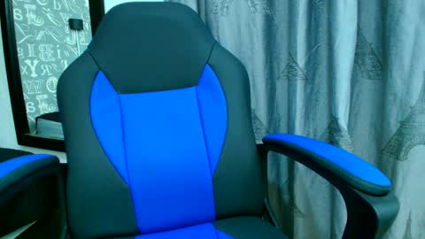  Lindsey  online show from September 12, 2025, 12:05 pm