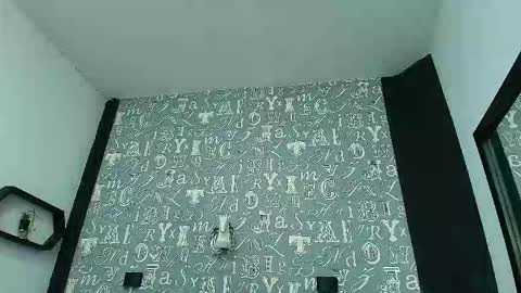  Lindsey  online show from September 23, 2025, 12:08 pm