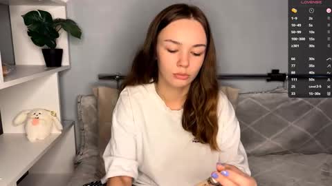 Kate online show from October 7, 2025, 1:08 pm