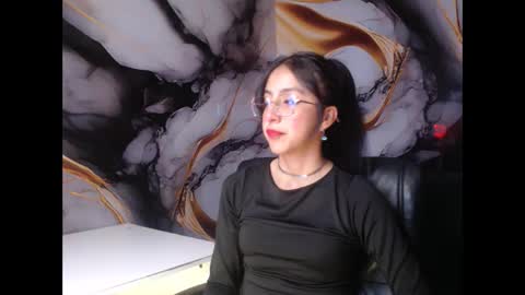 Snapshot of ling_ling24 chatting on February 21, 2025, 3:01 am ling ling24 online show from February 21, 2025, 3:01 am