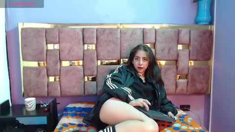 Snapshot of ling_ling24 chatting on March 5, 2025, 5:50 am ling ling24 online show from March 5, 2025, 5:50 am
