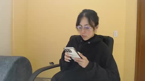 Snapshot of ling_ling24 chatting on October 18, 2025, 3:09 am ling ling24 online show from October 18, 2025, 3:09 am