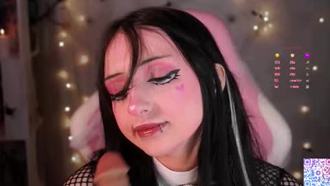 Snapshot of liniq chatting on October 24, 2025, 9:22 pm Lina online show from October 24, 2025, 9:22 pm