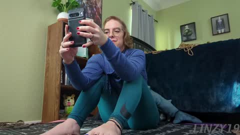 Linzy19 online show from December 15, 2024, 4:59 pm