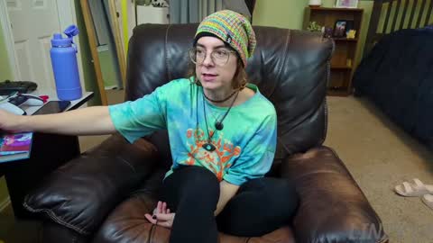 Linzy19 online show from December 25, 2024, 2:35 am