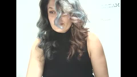 Snapshot of lionessmom chatting on October 31, 2025, 10:00 pm lionessmom online show from October 31, 2025, 10:00 pm