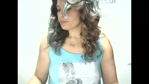 Snapshot of lionessmom chatting on November 5, 2025, 3:28 am lionessmom online show from November 5, 2025, 3:28 am