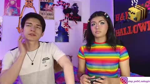  Lauren and FelipeIndependent models online show from November 2, 2025, 3:09 am