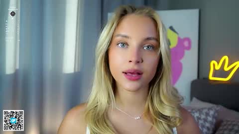 Amelia online show from October 2, 2025, 1:12 am