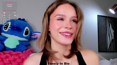 Snapshot of lipswithsweetonthem chatting on October 14, 2025, 1:28 am Lina online show from October 14, 2025, 1:28 am