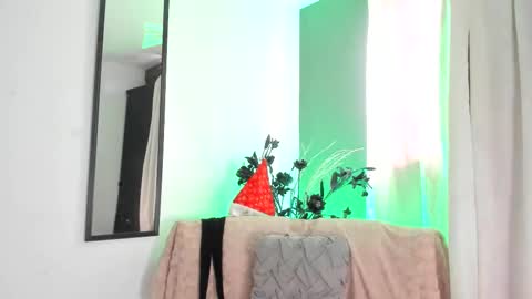 liry online show from December 18, 2025, 8:26 pm