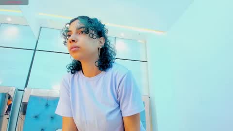  LIS ROUS  online show from October 7, 2025, 11:18 am