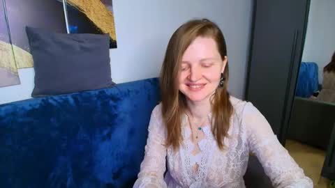 Snapshot of lisa__evans chatting on May 5, 2026, 2:08 am Lisa online show from May 5, 2026, 2:08 am