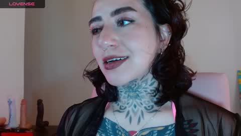 Snapshot of lisa_avila_ chatting on February 5, 2025, 7:31 pm Lisa online show from February 5, 2025, 7:31 pm