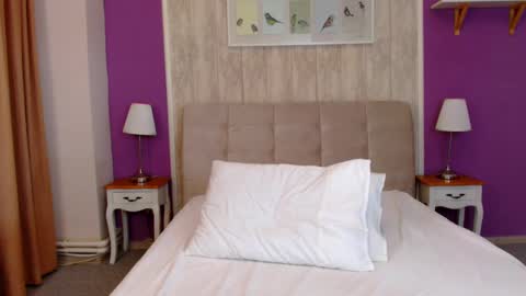 Lisa Caprice online show from February 15, 2025, 8:22 am