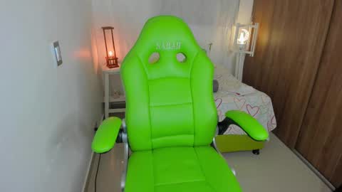 Lisa  online show from February 20, 2025, 11:53 am