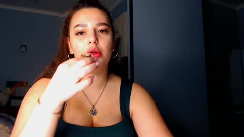 lisa_lady_golden online show from October 5, 2025, 7:12 pm