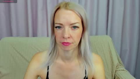 Lisa online show from October 14, 2025, 12:55 am