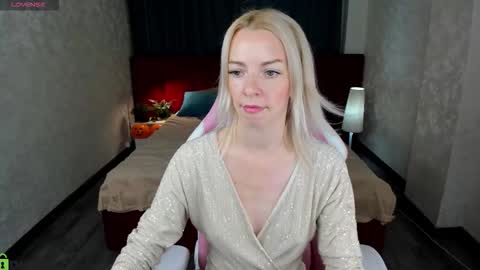 Lisa online show from October 24, 2025, 12:52 am