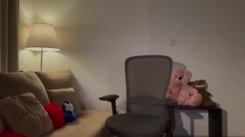 Snapshot of lisa_proper chatting on January 6, 2025, 8:14 am lisa online show from January 6, 2025, 8:14 am