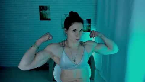 Snapshot of lisa_ree_ chatting on June 25, 2026, 5:12 am lisa online show from June 25, 2026, 5:12 am